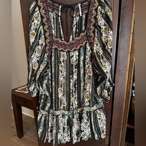 Free People sz L tunic with 3/4 sleeves